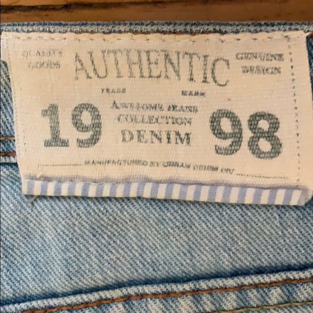 Jeans - Picture 3 of 4
